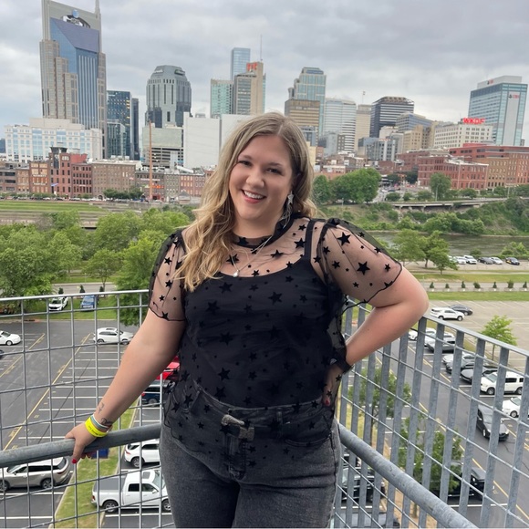 Meet your Posher, Jacci - Picture 5 of 11